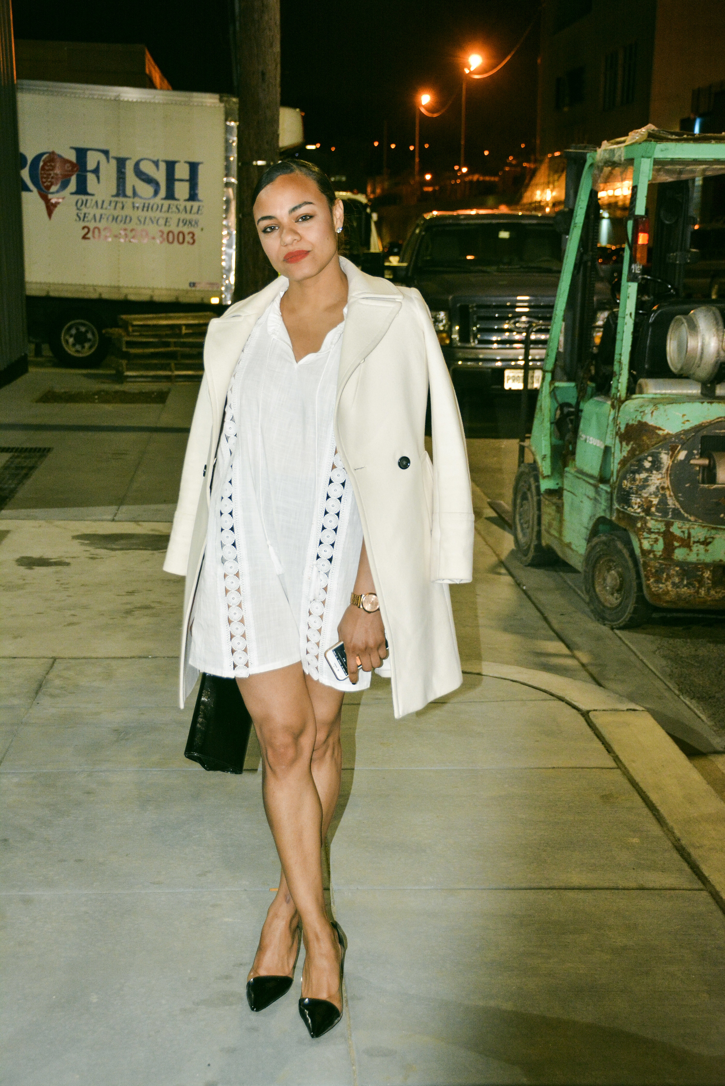 wearing: b-SHARP dress, Lord &amp; Taylor shoes, Club Monaco Coat, YSL clutch, Burberry watch, and Kylie's 22 lip kit.&nbsp;