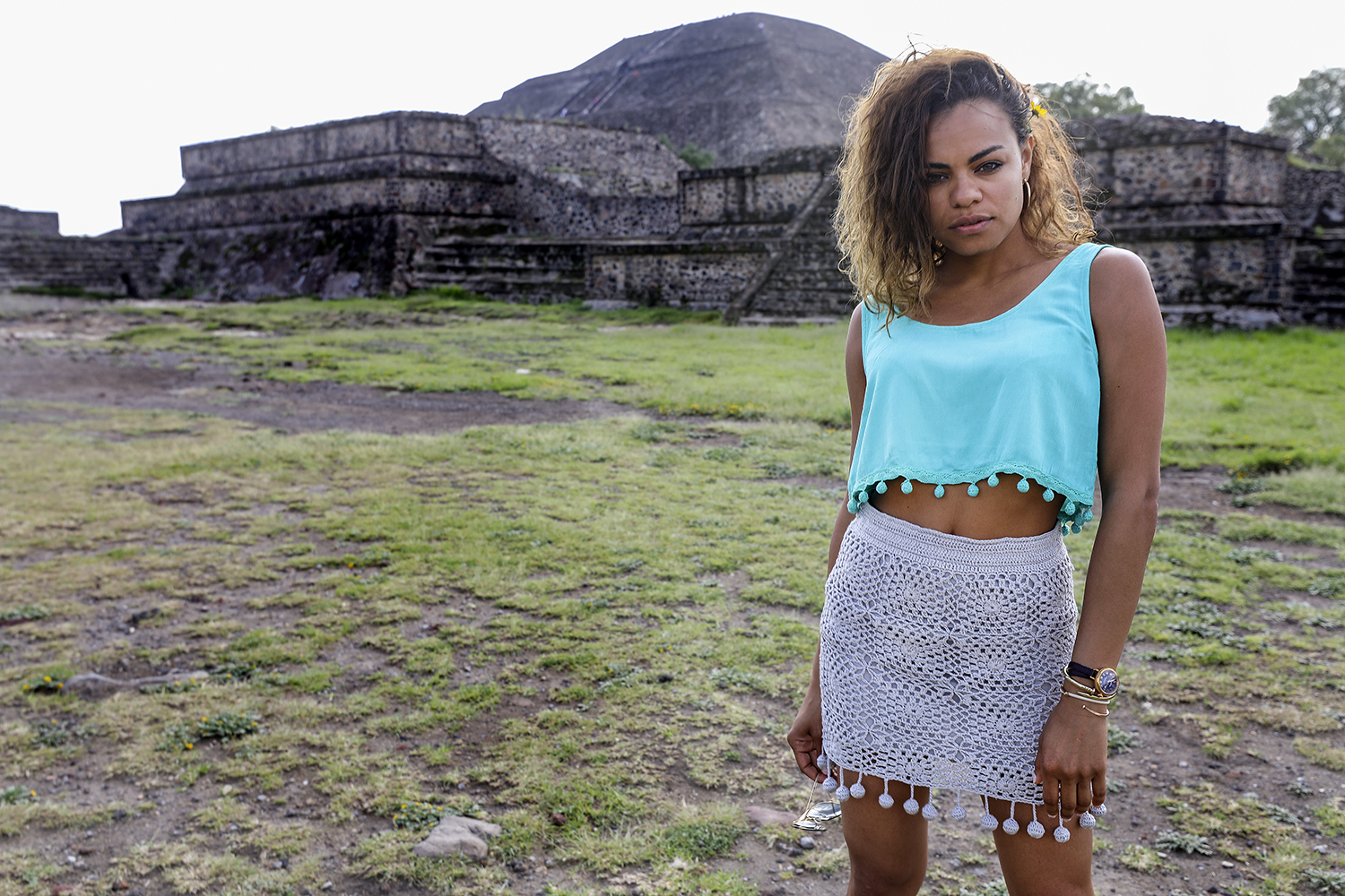 Top: LuLus, Skirt: Tobi