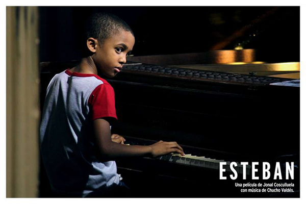 08-esteban-piano-720x480.jpg