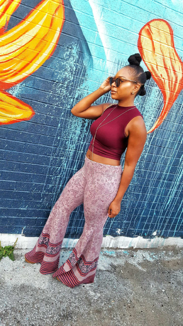 Just casually posing in Montreal in a super dope fit with even doper hair!! How bomb is this look y'all and my hair?! I took these Free People pants from my aunt, she was going to throw them away!!&nbsp;